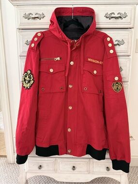 Mission-07 Red Hooded Military Style Jacket Basic Code Mens Jacket Red Size
2XL